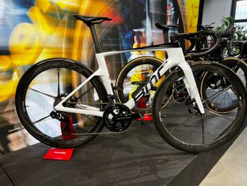 Used BMC Teammachine R Frameset 2025 Road & Gravel — image 9 of 14