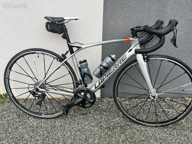 Vélo Lapierre Xelius Carbone Taille M – Route/course – Occasion