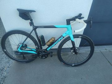 Used Bianchi Specialissima Shimano Ultegra Di2 2024 Road & Gravel, Green — image 2 of 5
