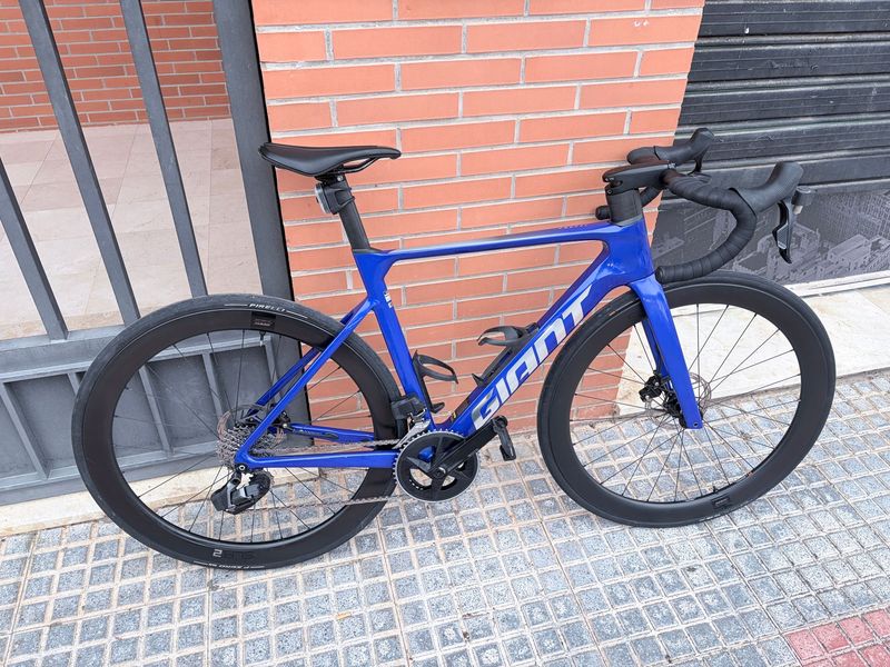 Used Giant Propel Advanced 1 2024 2024 Road & Gravel