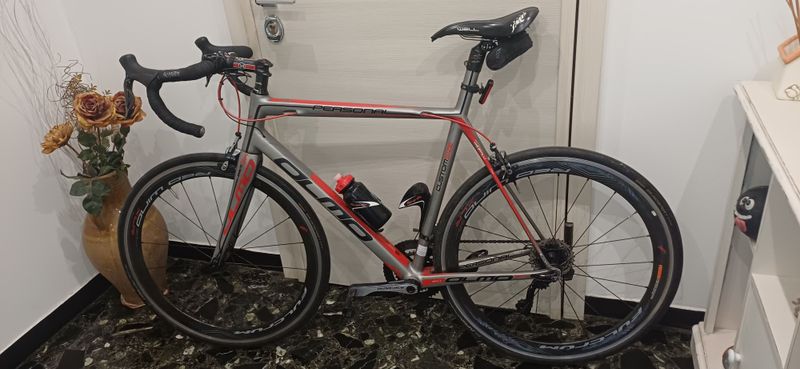 Used Olmo Personal 2015 Road & Gravel, Red — image 1 of 4