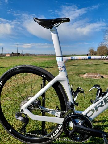 Used Orbea Orca Shimano Ultegra Di2 2025 Road & Gravel, White — image 4 of 11