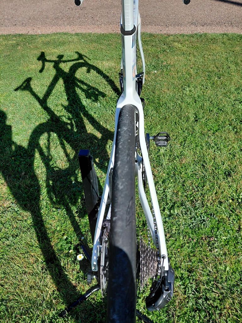 Used Orbea Orca Shimano Ultegra Di2 2025 Road & Gravel, White — image 9 of 11