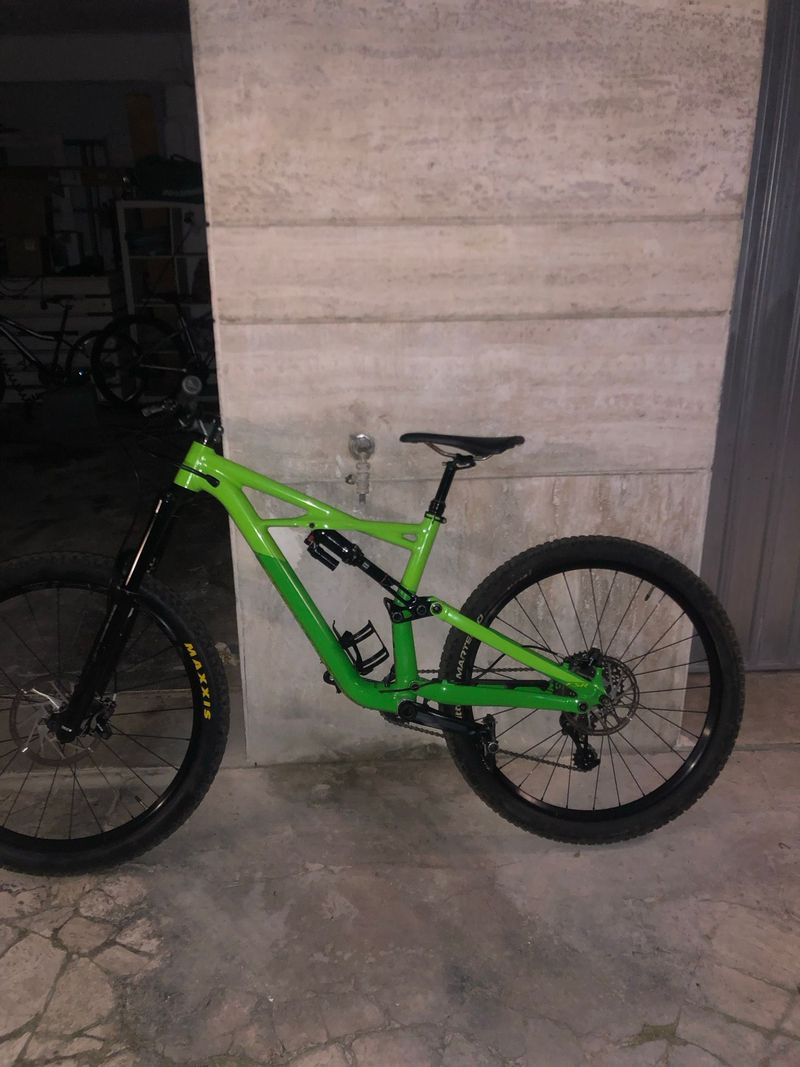 Brugt Specialized Enduro Comp 29/6Fattie 2018 2018 Mountainbike — billede 3 af 7