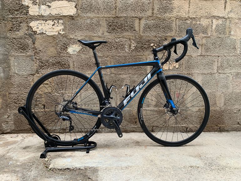 Used Fuji SL 2.1 Full Carbon Shimano Ultegra 11sp Disc - Size M 2020 Road & Gravel, Black — image 1 of 9