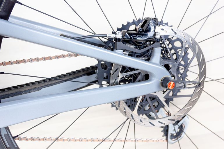 Used Santa Cruz Hightower CC 2022 Mountainbike, Hellgrau — image 15 of 20