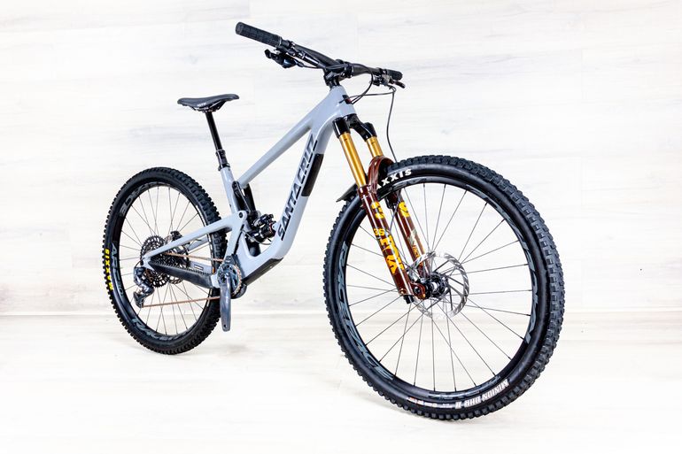 Used Santa Cruz Hightower CC 2022 Mountainbike, Hellgrau — image 5 of 20