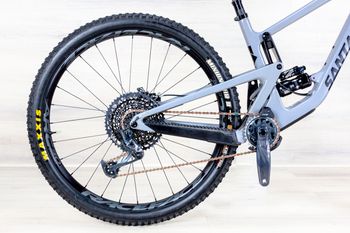 Used Santa Cruz Hightower CC 2022 Mountainbike, Hellgrau — image 3 of 20