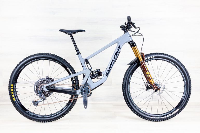 Used Santa Cruz Hightower CC 2022 Mountainbike, Hellgrau — image 1 of 20