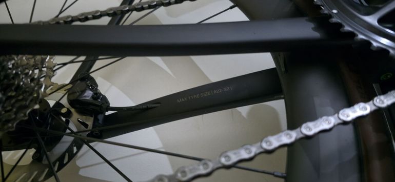 Used Megamo RAISE 05 CW 2025 2025 Road & Gravel, Black — image 6 of 15