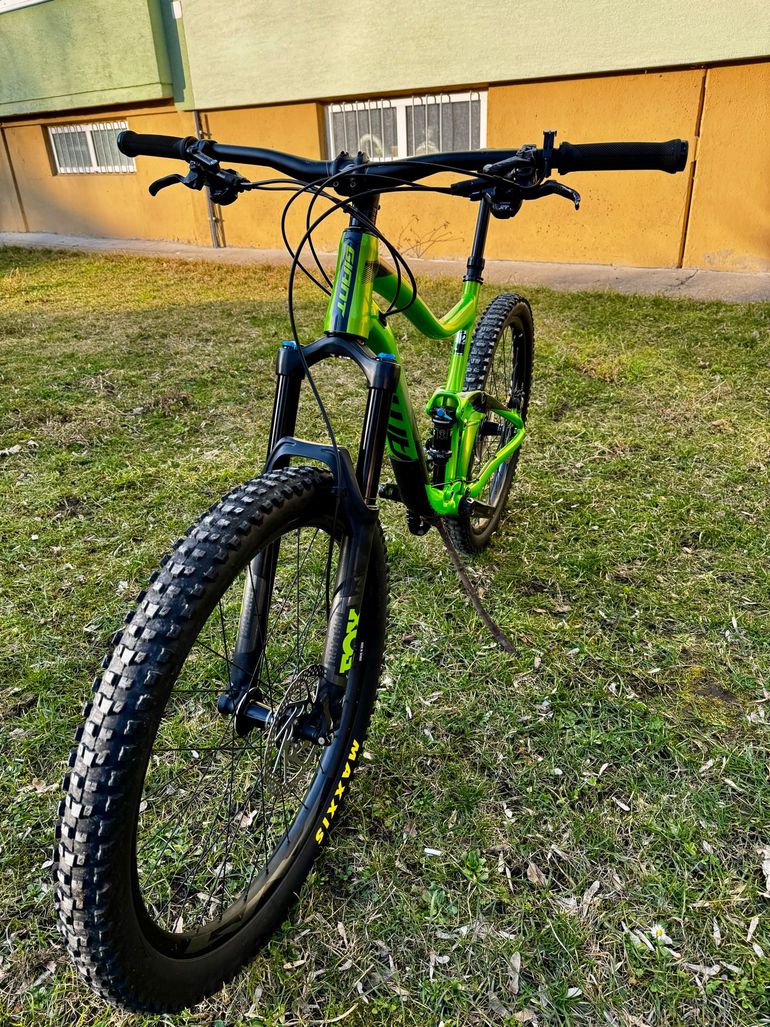 Used Giant Trance 2 2019 2019 Mountainbike, Green, 27.5 — image 3 of 26