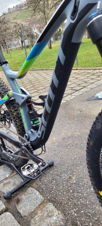 Used Scott Spark 710 Plus 2017 2017 Mountainbike, Hellgrau, 27.5 — image 4 of 13