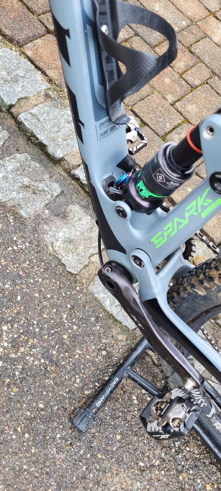 Used Scott Spark 710 Plus 2017 2017 Mountainbike, Hellgrau, 27.5 — image 8 of 13