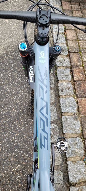 Used Scott Spark 710 Plus 2017 2017 Mountainbike, Hellgrau, 27.5 — image 9 of 13