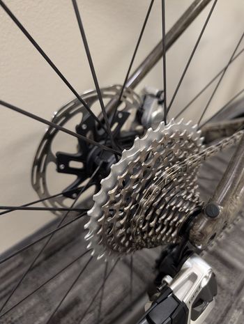 Used Specialized S-Works Roubaix SL8 – SRAM RED AXS 2025 2025 Road & Gravel, Black — image 7 of 22