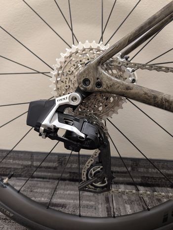 Used Specialized S-Works Roubaix SL8 – SRAM RED AXS 2025 2025 Road & Gravel, Black — image 4 of 22