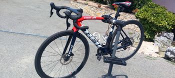 Used Trek Émonda SLR 6 eTap 2022 2022 Road & Gravel — image 2 of 4
