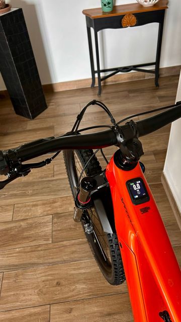Gebrauchtes Specialized Turbo Levo 4 Comp 2026 2026 Mountainbike, Orange, 29, 27.5 — Bild 4 von 9