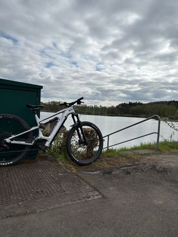Used Cannondale Moterra Neo 3 2023 2023 Mountainbike, Grigio chiaro — image 5 of 6