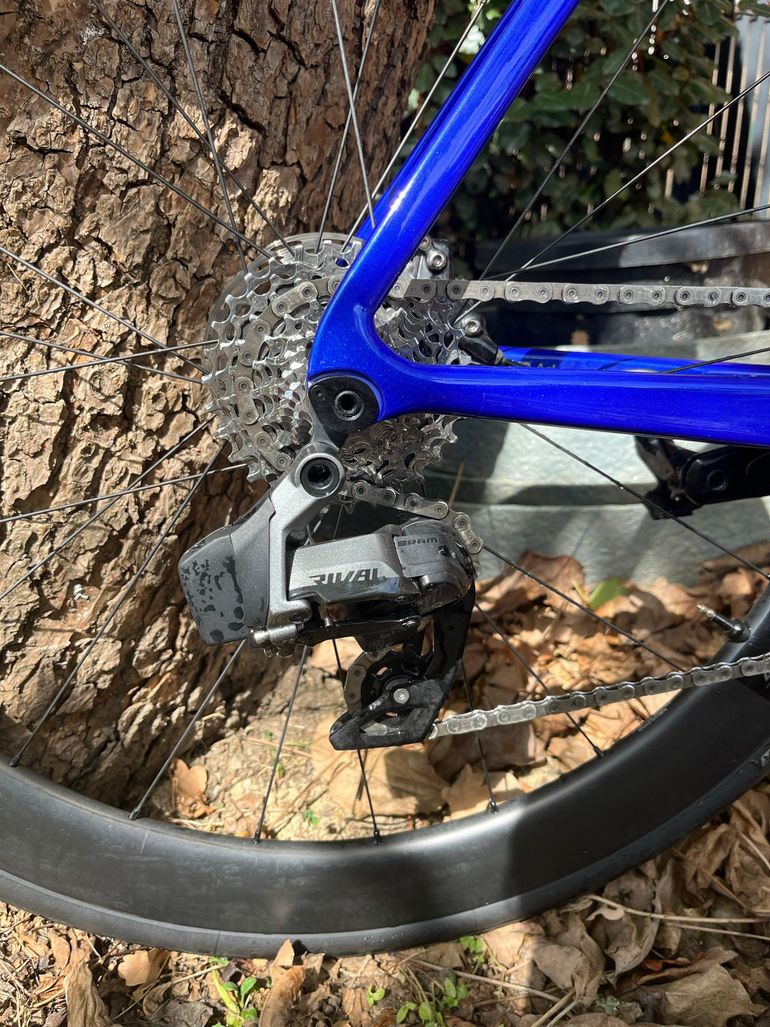 Used Giant Propel Advanced 1 2024 2024 Road & Gravel, Azul — image 2 of 7