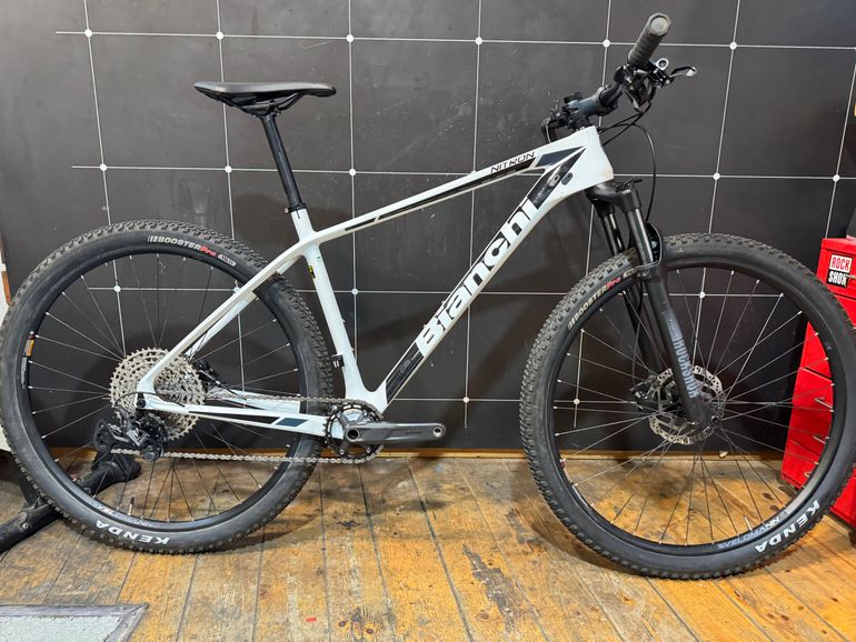 Used Bianchi Nitron 9.3 XT/SLX 2025 2025 Mountainbike, Bianco — image 1 of 5