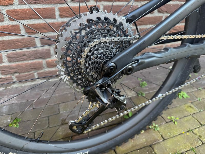Used Specialized Stumpjumper SRAM X01 Eagle 2019 Mountainbike, Black — image 3 of 6