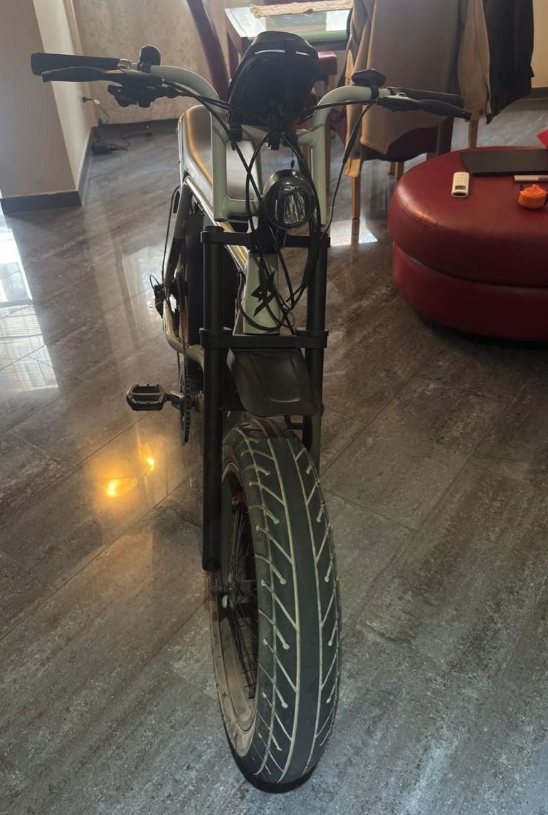 Used Super73 ZX 2023 Urban, Hellgrau — image 2 of 3