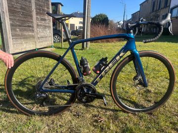 Tweedehands Trek Émonda SL 7 2024 2024 Road & Gravel