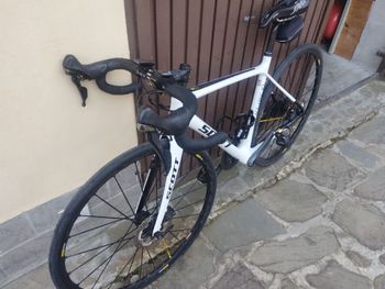 Used Scott Plasma Shimano Ultegra 2016 Road & Gravel, White — image 2 of 5
