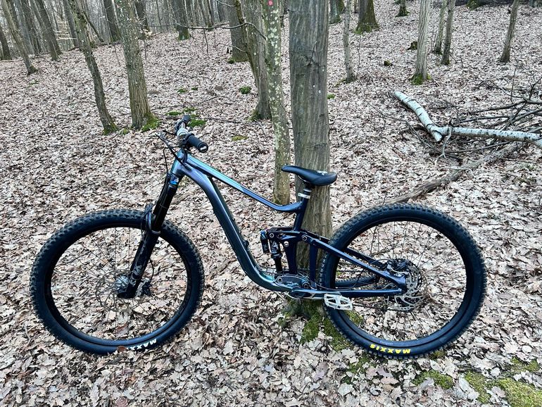 Used Giant Reign 1 2024 2024 Mountainbike, Black, 29 — image 2 of 4