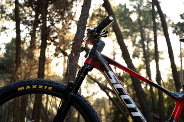 Tweedehands Scott Spark RC Team Issue 2025 2025 Mountainbike — afbeelding 2 van 9