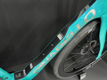 Used Pinarello DOGMA F LUXTER TURQUOISE 54 2026 Road & Gravel, Schwarz — image 5 of 5