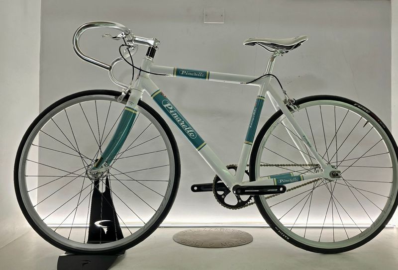 Used Pinarello Lungavita Single Speed / Fixed Gear 2015 Road & Gravel, White — image 2 of 9