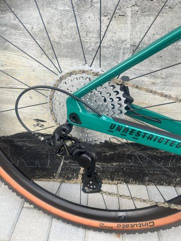 Gebrauchtes BMC Urs Campagnolo Ekar 2023 Road & Gravel, Grün — Bild 12 von 12