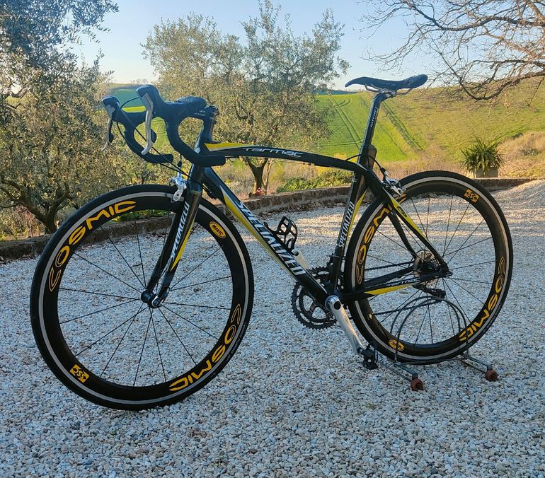 Used Specialized Tarmac Shimano Ultegra 2010 Road & Gravel, Black — image 2 of 10