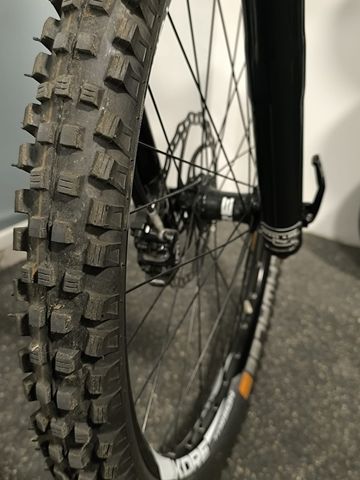 Käytetty Specialized Bighit Shimano ZEE 2010 Mountainbike — kuva 6 / 8