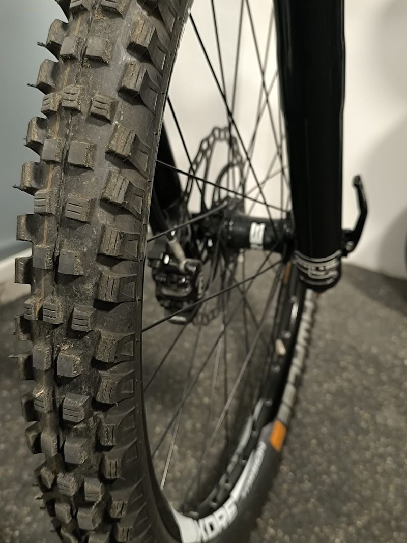 Käytetty Specialized Bighit Shimano ZEE 2010 Mountainbike — kuva 6 / 8