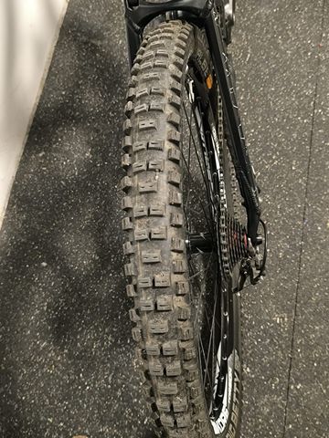 Käytetty Specialized Bighit Shimano ZEE 2010 Mountainbike — kuva 7 / 8