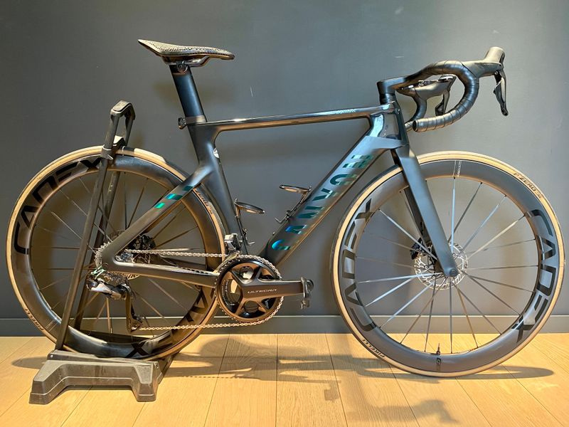 Used Canyon Aeroad Shimano Ultegra Di2 2024 Road & Gravel