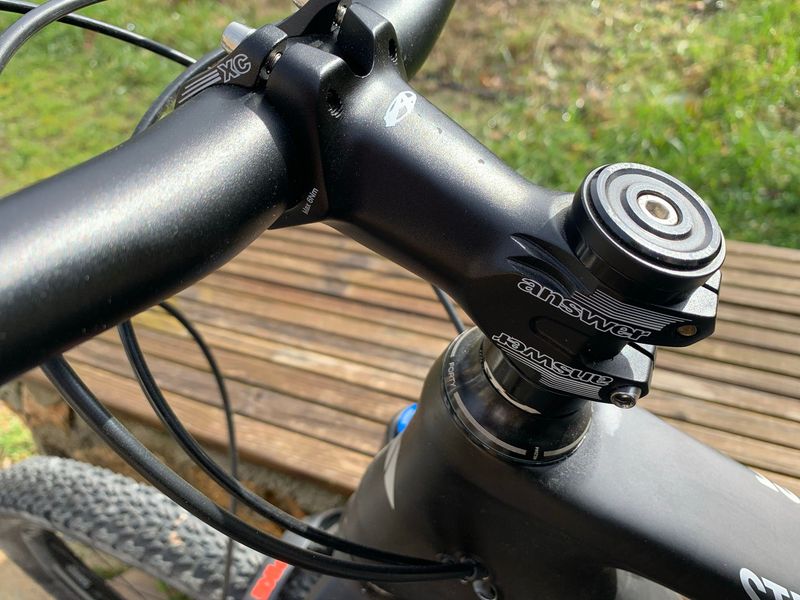 Used Canyon Strive Shimano Deore XT 2018 Mountainbike, Black — image 4 of 9