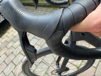 Used Canyon Endurace CF 7 eTap 2022 2022 Road & Gravel, Schwarz — image 7 of 9