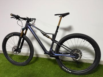 Orbea OIZ M-PRO 2024 2024 Mountainbike usato, Blu — immagine 3 di 3