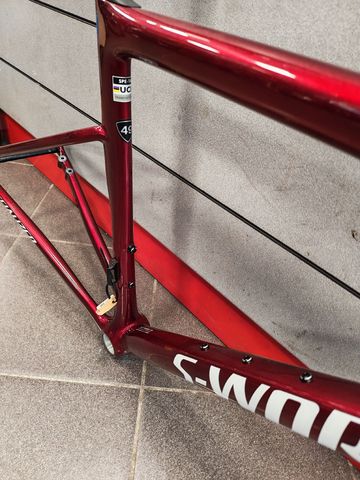 Used Specialized Tarmac Frameset 2025 Road & Gravel, Red — image 4 of 6
