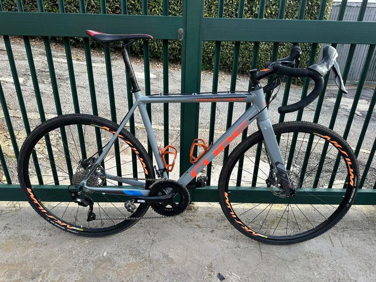 Used CUBE Cross Shimano 105 2016 Road & Gravel, Light Gray — image 3 of 7