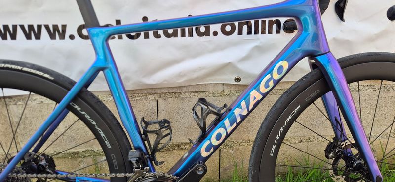 Tweedehands Colnago V4RS Custom Shimano Dura Ace Di2 2024 Road & Gravel — afbeelding 4 van 11