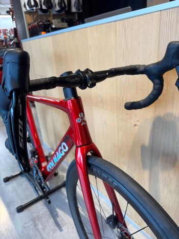 Used Colnago V4 Shimano 105 Di2 2025 2025 Road & Gravel, Red — image 7 of 8