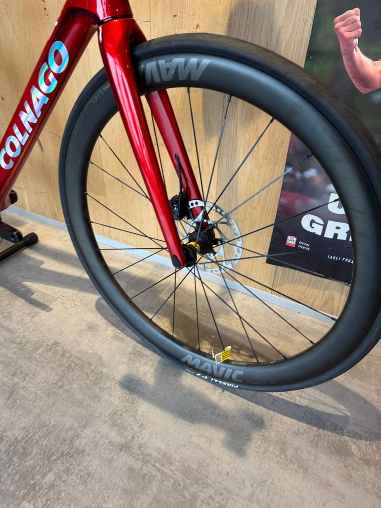 Used Colnago V4 Shimano 105 Di2 2025 2025 Road & Gravel, Red — image 8 of 8