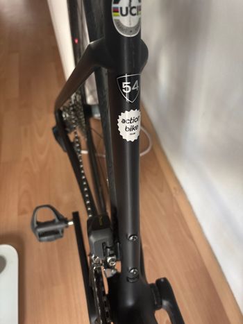 Used Specialized Tarmac Shimano 105 Di2 2023 Road & Gravel, Black — image 5 of 5