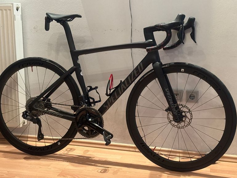 Used Specialized Tarmac Shimano 105 Di2 2023 Road & Gravel, Black — image 1 of 5