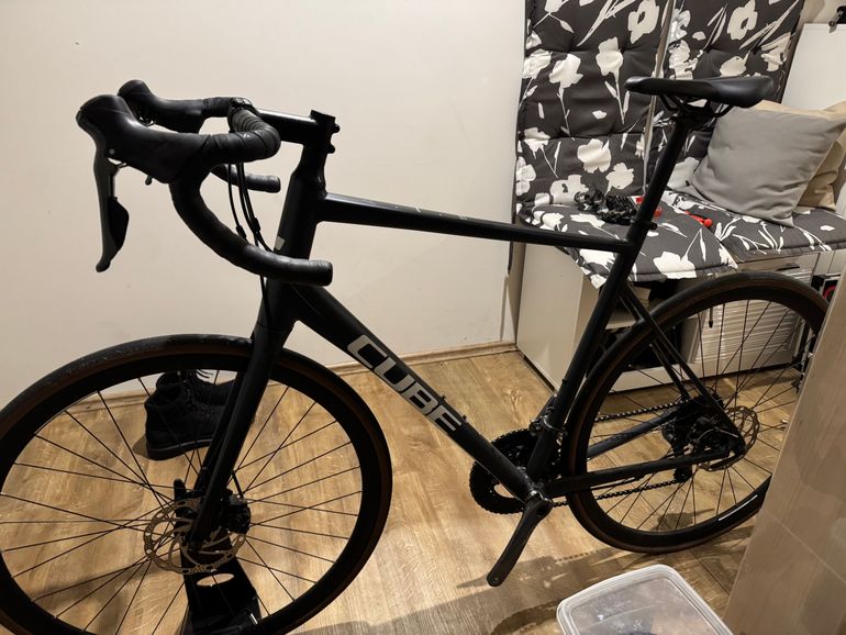 Used CUBE ATTAIN 2022 2022 Road & Gravel — image 1 of 8